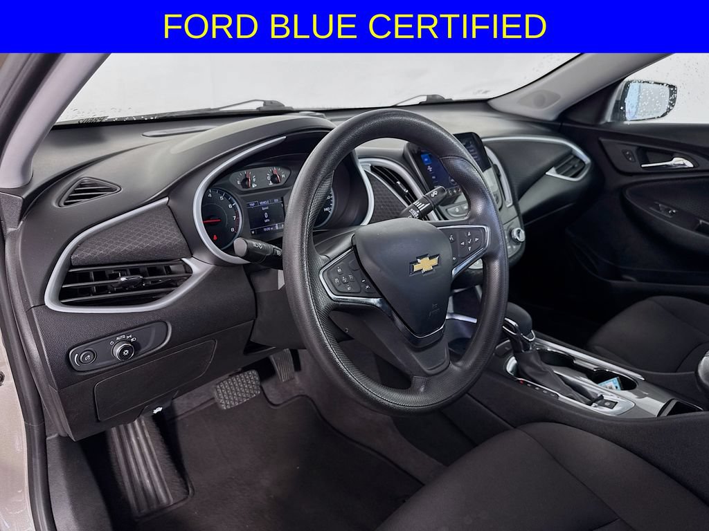 Used 2023 Chevrolet Malibu LT FWD image 12