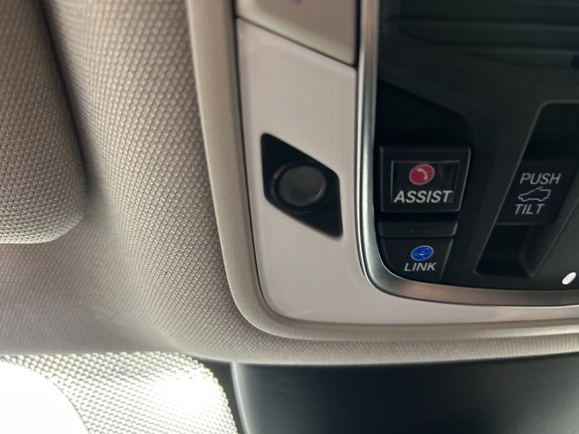 Used 2023 Acura MDX SH-AWD w/ Advance Package image 13