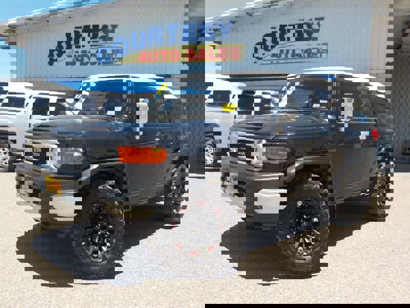 Used 2007 Toyota FJ Cruiser 4WD image 1