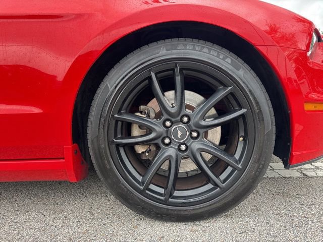 Used 2013 Ford Mustang Premium w/ Electronics Pkg RWD image 9