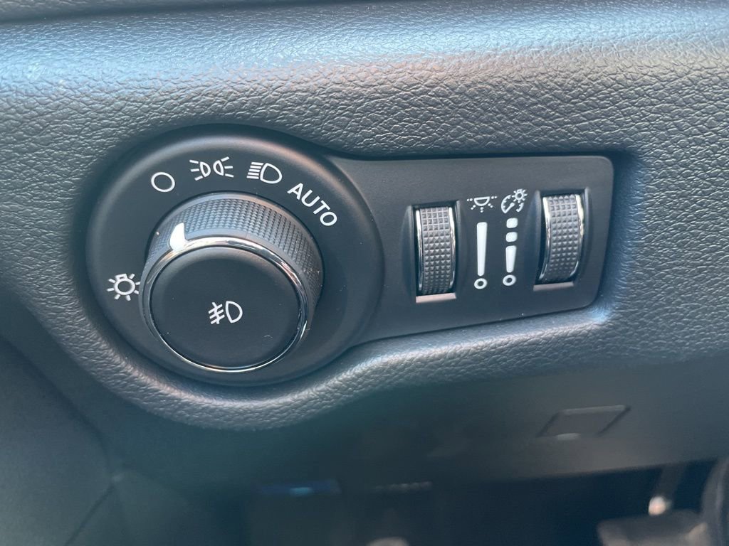 New 2026 Chrysler Pacifica Select image 26