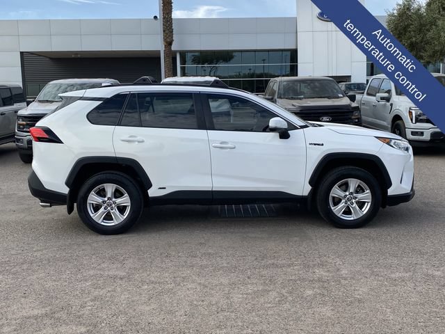 Used 2021 Toyota RAV4 XLE w/ Convenience Package AWD/4WD image 8