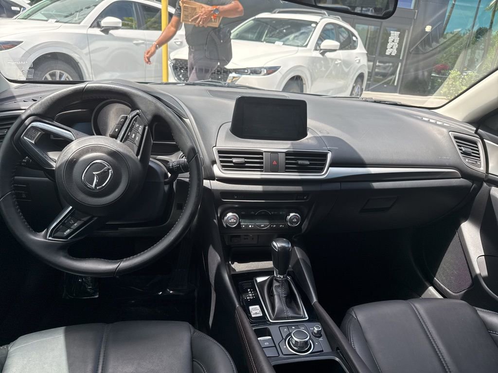 Used 2018 MAZDA MAZDA3 Touring FWD image 23