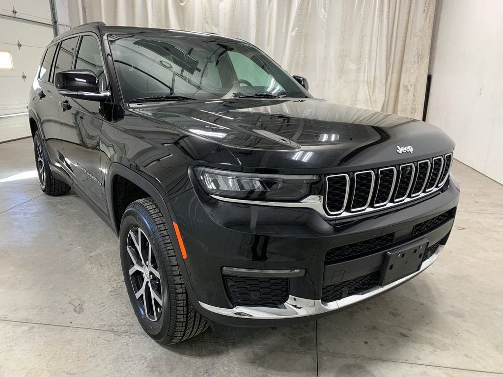 Used 2024 Jeep Grand Cherokee L Limited w/ Luxury Tech Group II image 13