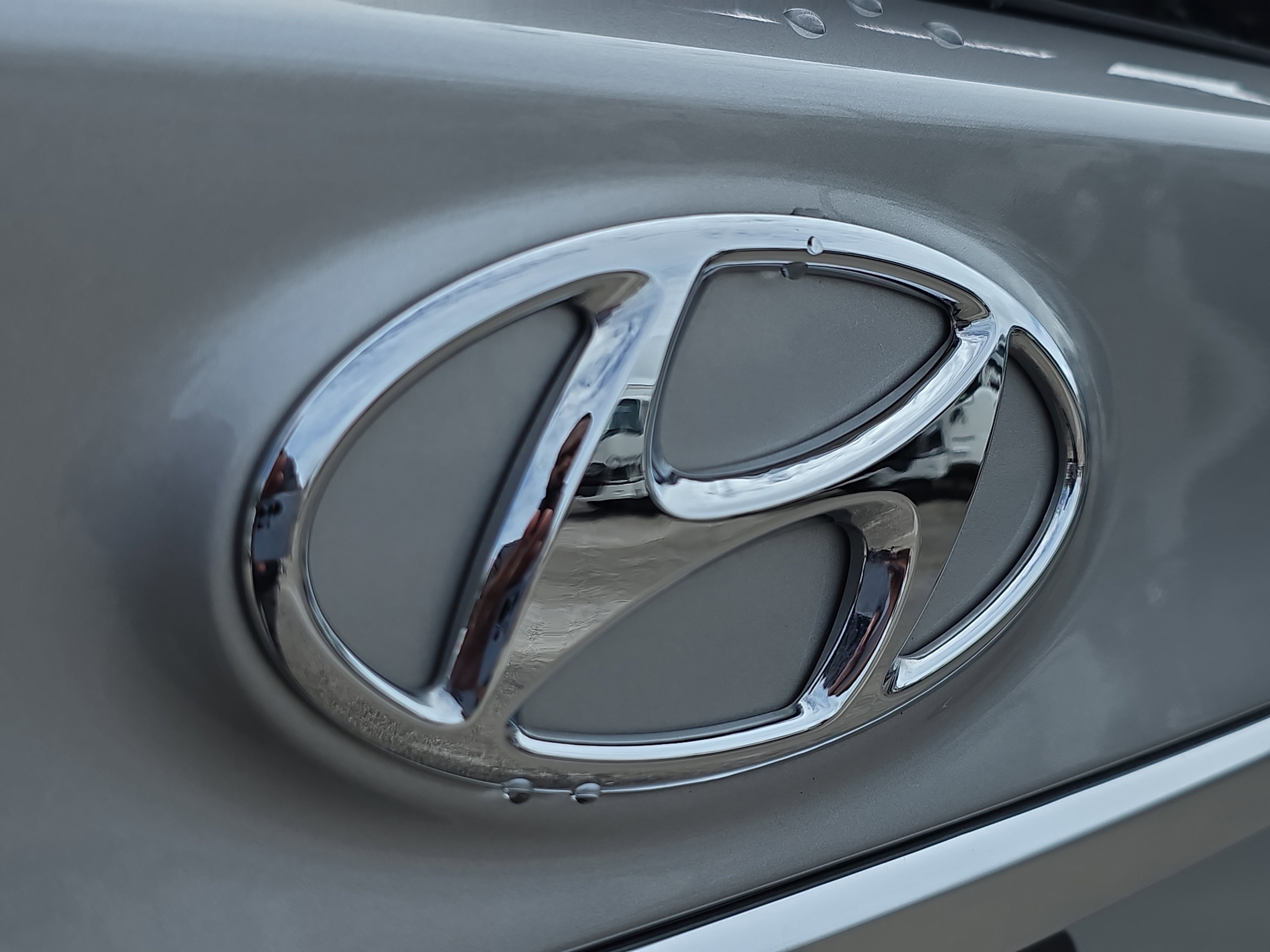 Used 2020 Hyundai Santa Fe SEL AWD/4WD image 9