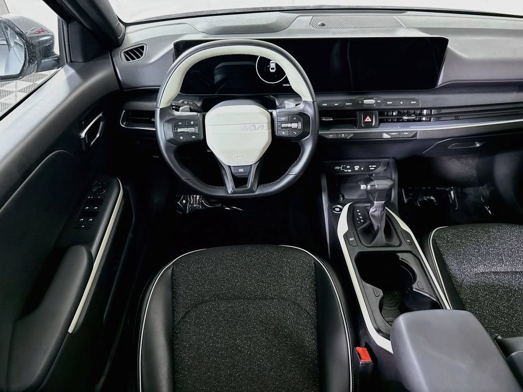 Certified 2025 Kia K4 GT-Line w/ GT-Line Sunroof Package FWD image 4