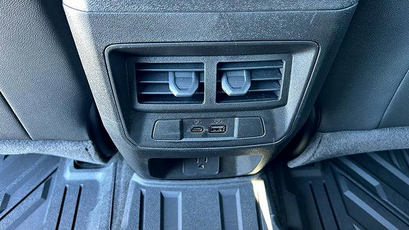 New 2026 Chevrolet Colorado Z71 w/ Technology Package image 15