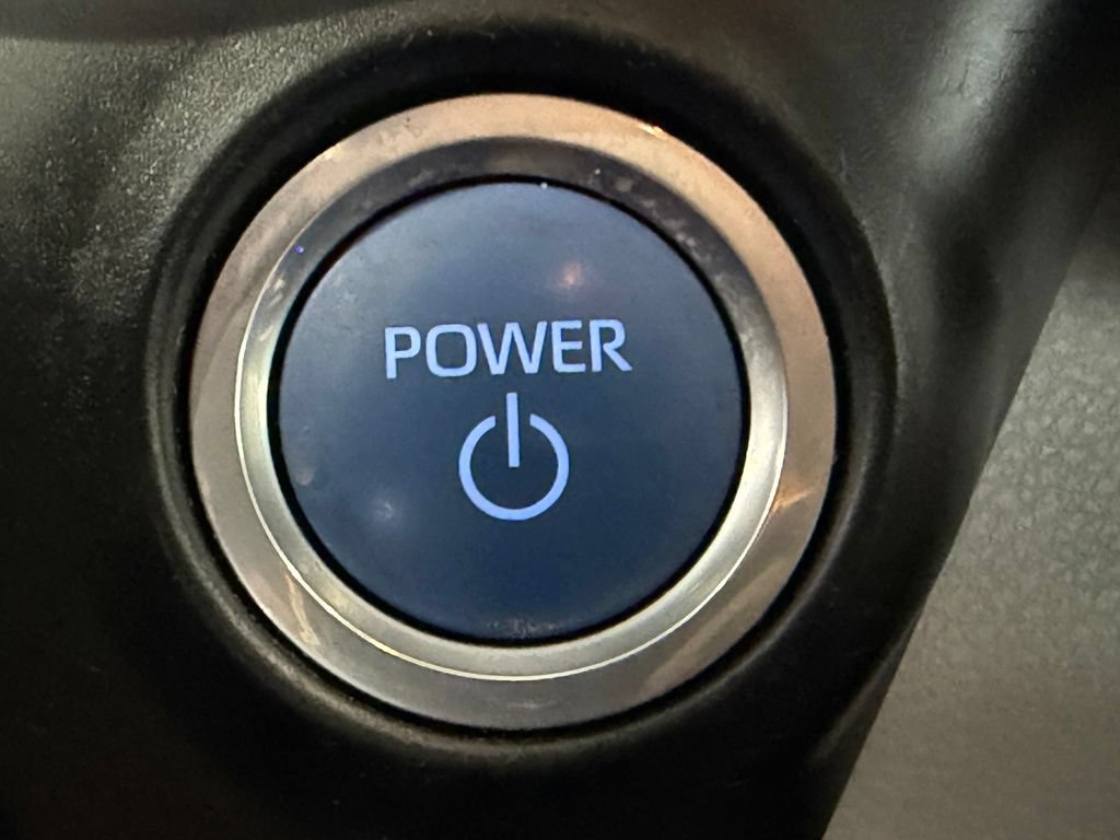Certified 2022 Toyota Sienna LE AWD/4WD image 28