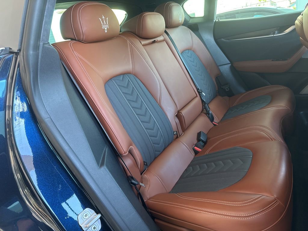 Used 2020 Maserati Levante S GranLusso image 20