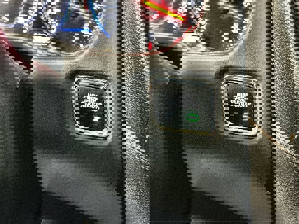 Used 2021 GMC Acadia AT4 w/ Technology Package image 24