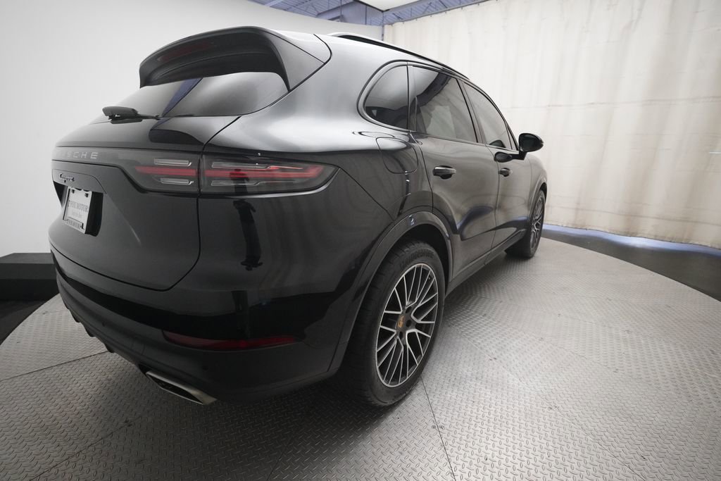Certified 2021 Porsche Cayenne AWD/4WD image 5