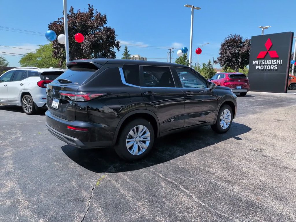 New 2026 Mitsubishi Outlander ES AWD/4WD image 7