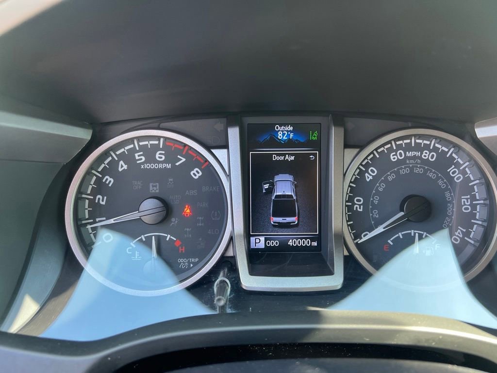 Used 2022 Toyota Tacoma SR5 RWD image 6
