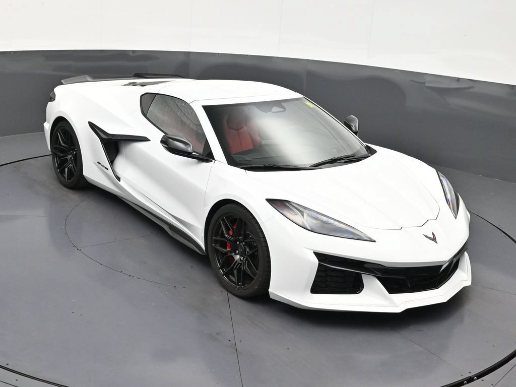 Used 2025 Chevrolet Corvette Z06 RWD image 19