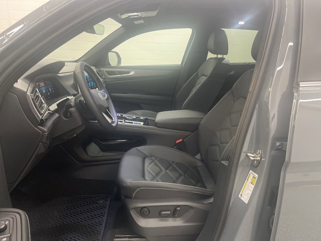 New 2026 Volkswagen Atlas Cross Sport SE AWD/4WD image 14