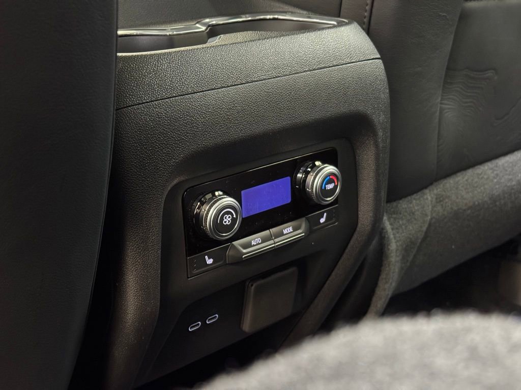 New 2026 GMC Acadia Denali Ultimate w/ LPO, Floor Liner Package image 19