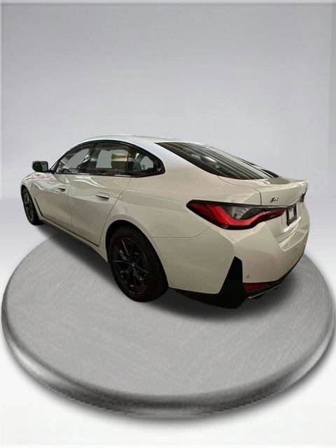 Used 2023 BMW i4 eDrive35 RWD image 6