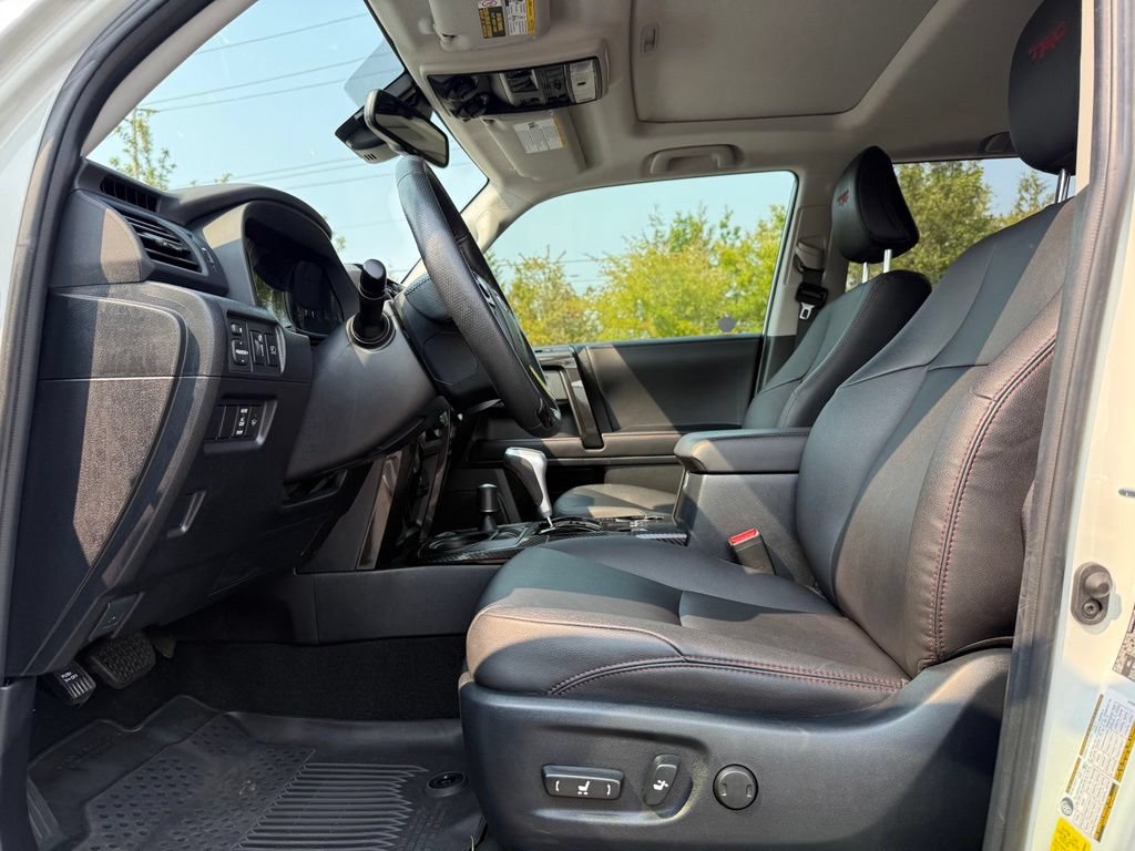 Used 2023 Toyota 4Runner TRD Off-Road Premium w/ Moonroof Package AWD/4WD image 12