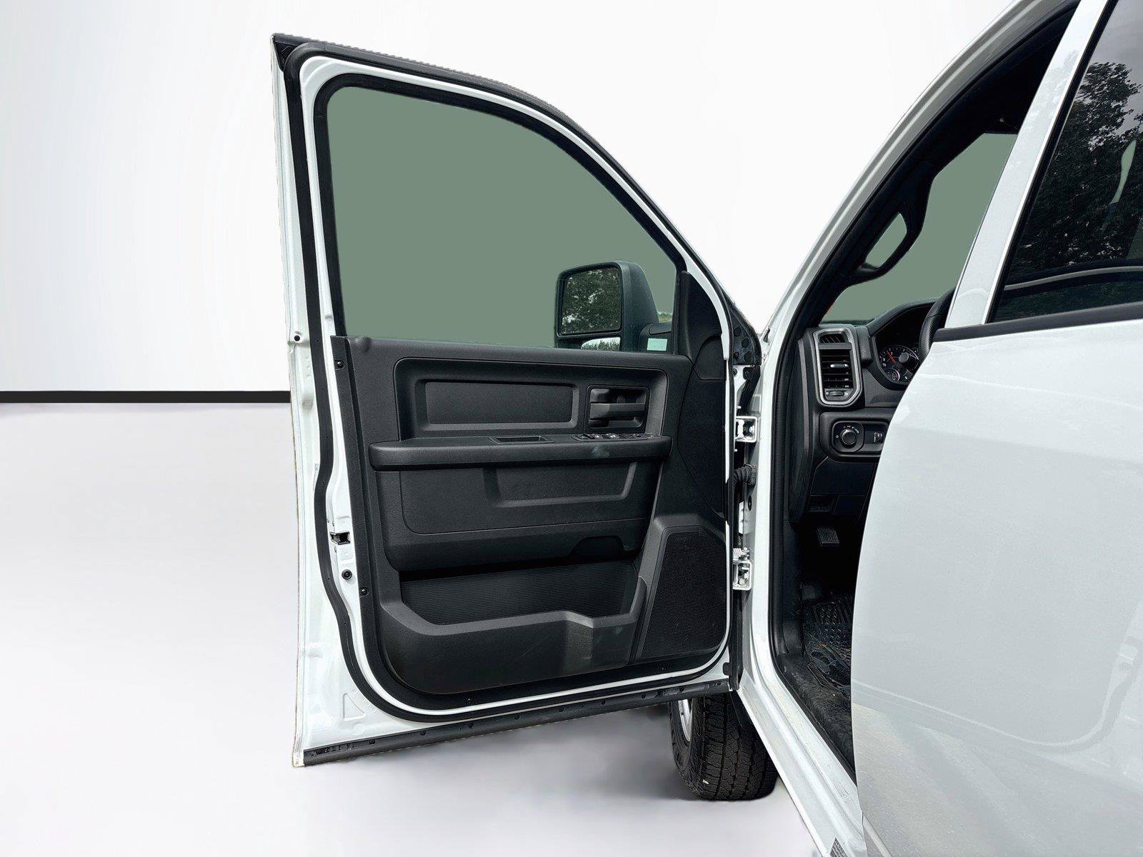 Used 2024 RAM 3500 Tradesman RWD image 19