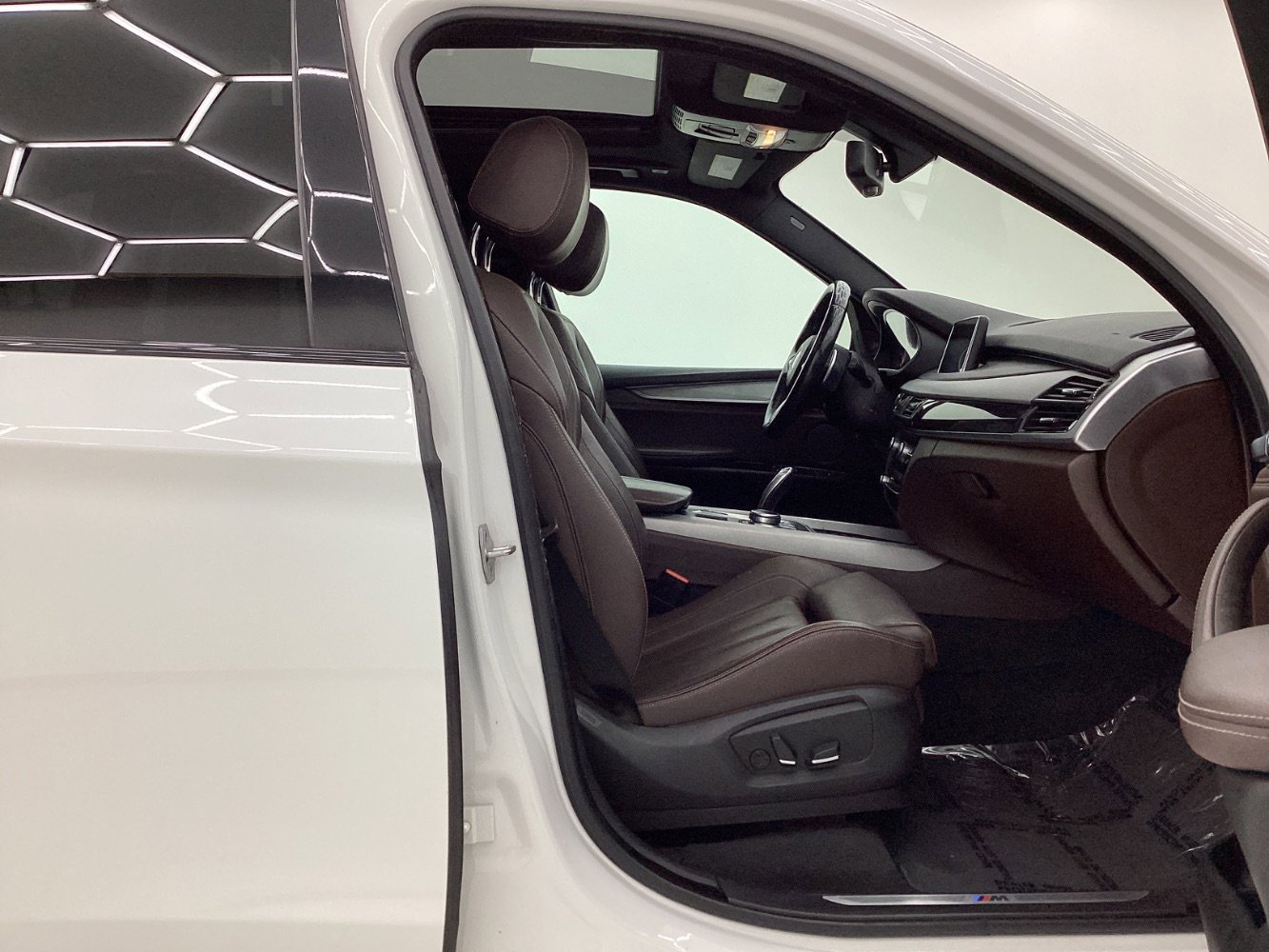 Used 2018 BMW X5 xDrive40e image 15