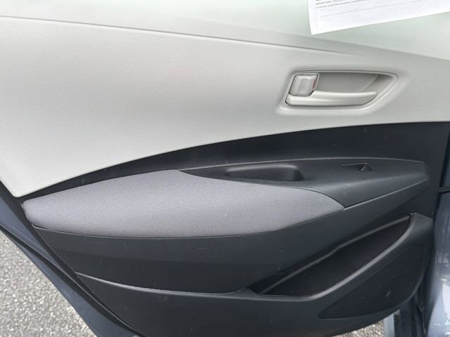 Used 2022 Toyota Corolla LE FWD image 21