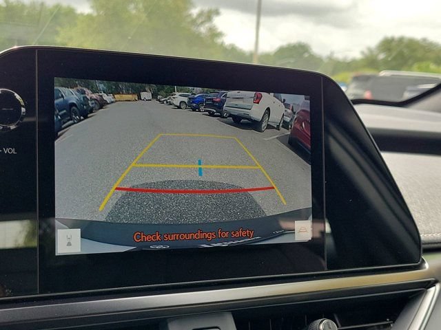 Used 2025 Lexus UX 300h FWD w/ Accessory Package (Z2) image 27