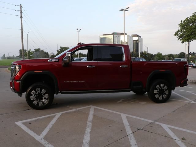 Used 2024 GMC Sierra 2500 Denali w/ Denali Reserve Package AWD/4WD image 4