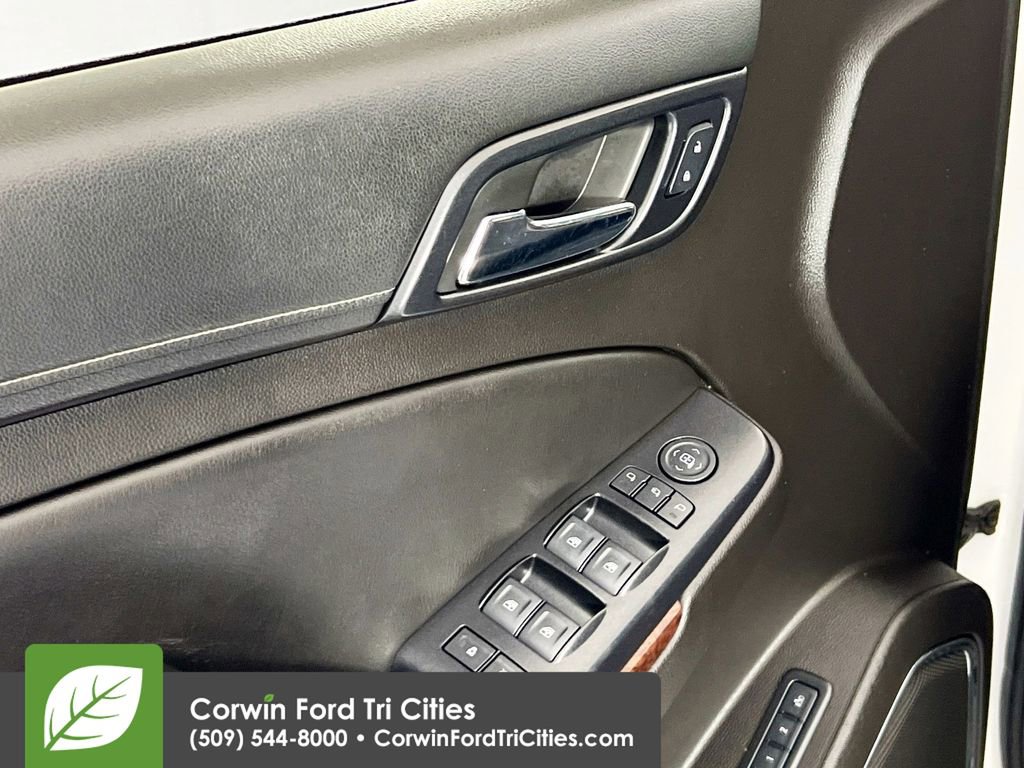 Used 2017 GMC Yukon SLT image 12