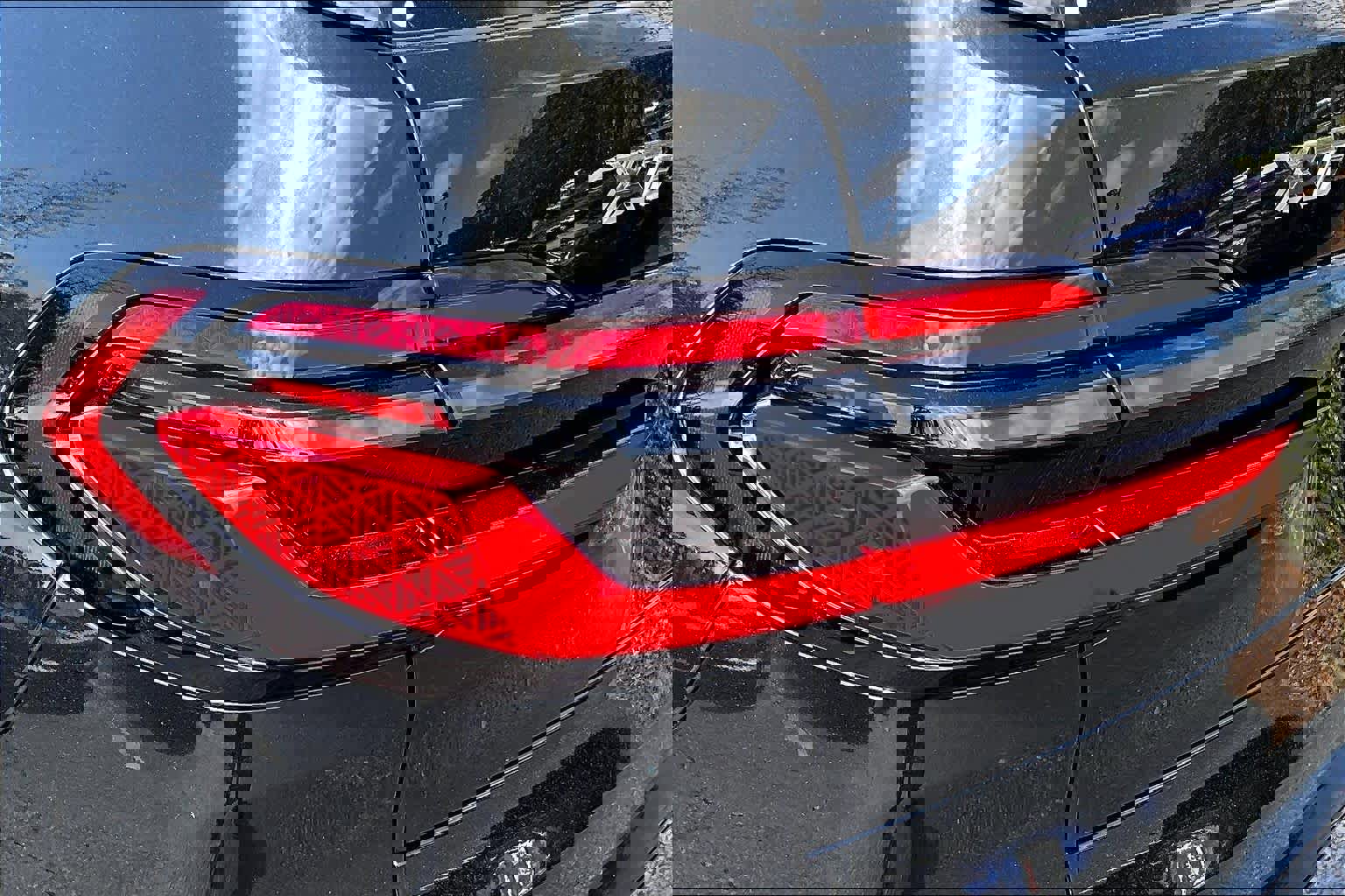 Certified 2024 BMW X7 M60i w/ Executive Package image 29