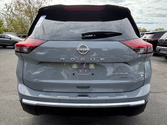 New 2026 Nissan Rogue Platinum image 4