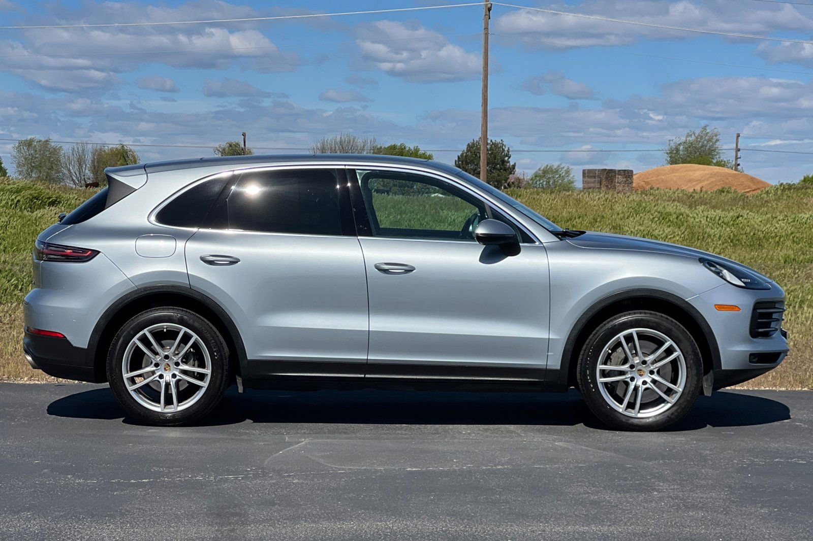 Used 2021 Porsche Cayenne S AWD/4WD image 3