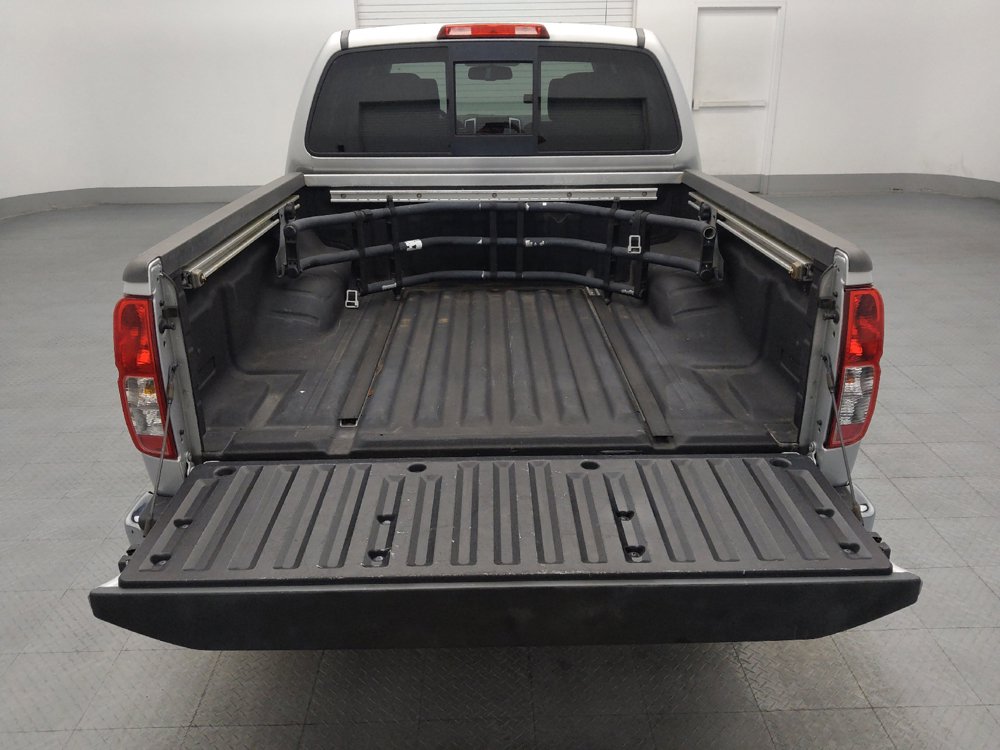 Used 2015 Nissan Frontier SV w/ SV Value Truck Package RWD image 29