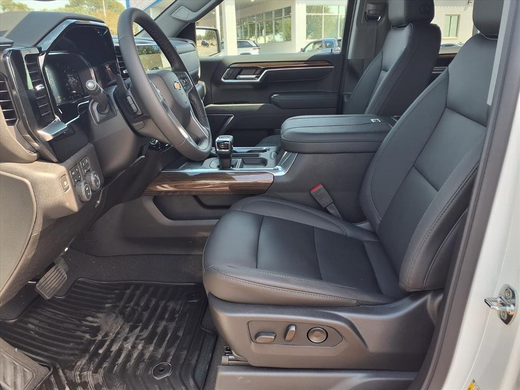 New 2026 Chevrolet Silverado 1500 LT w/ Texas Edition Plus image 6