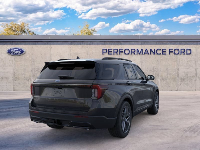 New 2026 Ford Explorer ST-Line w/ ST-Line Street Pack RWD image 8