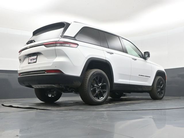 New 2025 Jeep Grand Cherokee Laredo image 40