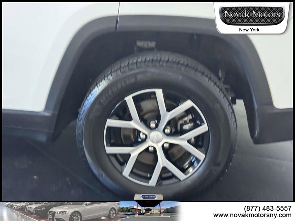 Used 2023 Jeep Grand Cherokee L Limited image 9