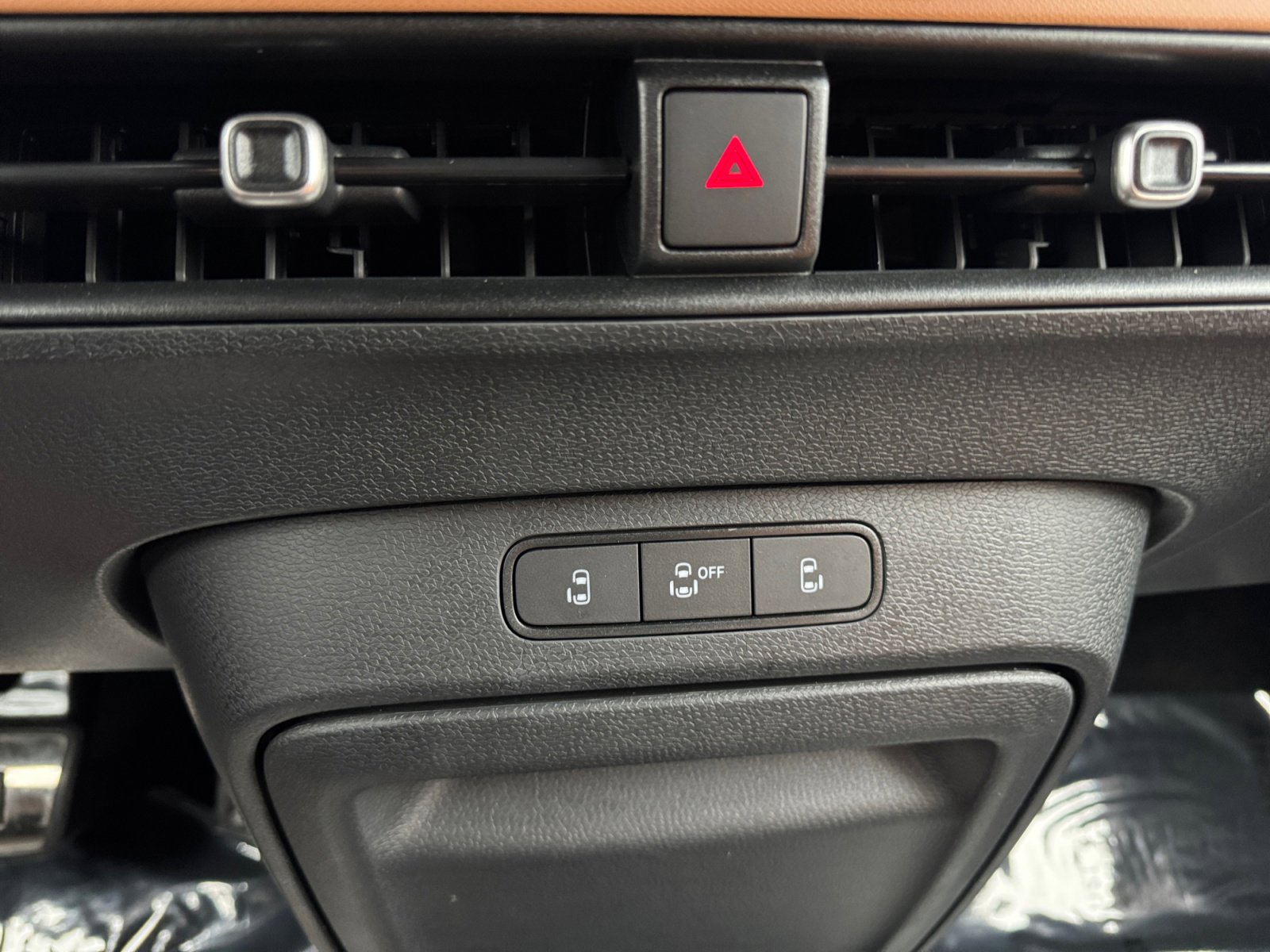 New 2025 Volkswagen ID. Buzz Pro S image 26