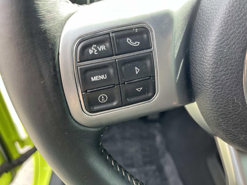 Used 2016 Jeep Wrangler Unlimited Rubicon image 27