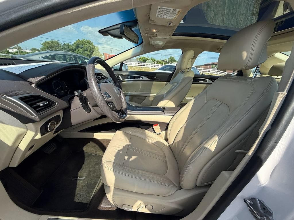 Used 2014 Lincoln MKZ Hybrid w/ Equipment Group 202A Reserve FWD image 11