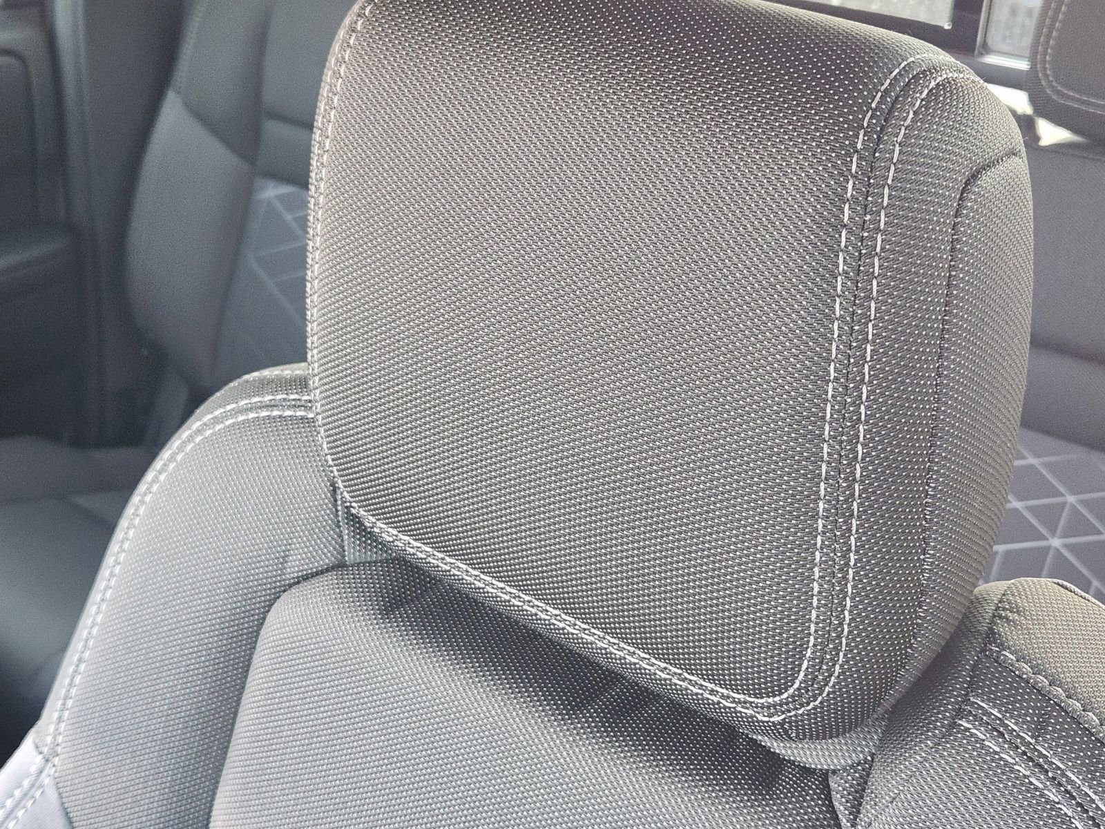 New 2026 Nissan Frontier SV image 14