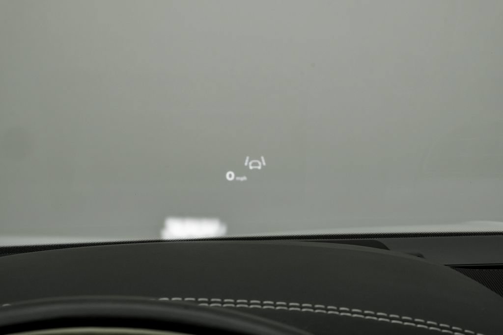 Used 2024 Bentley Bentayga AWD/4WD image 24