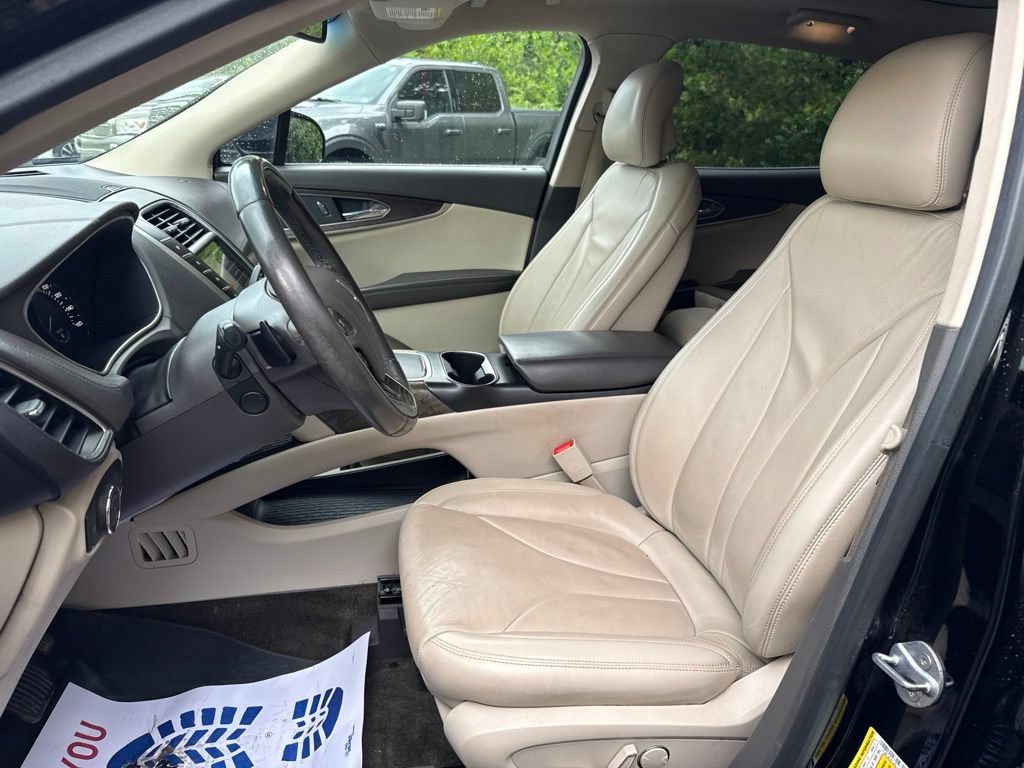 Used 2018 Lincoln MKX Reserve w/ Lincoln MKX Climate Package AWD/4WD image 13