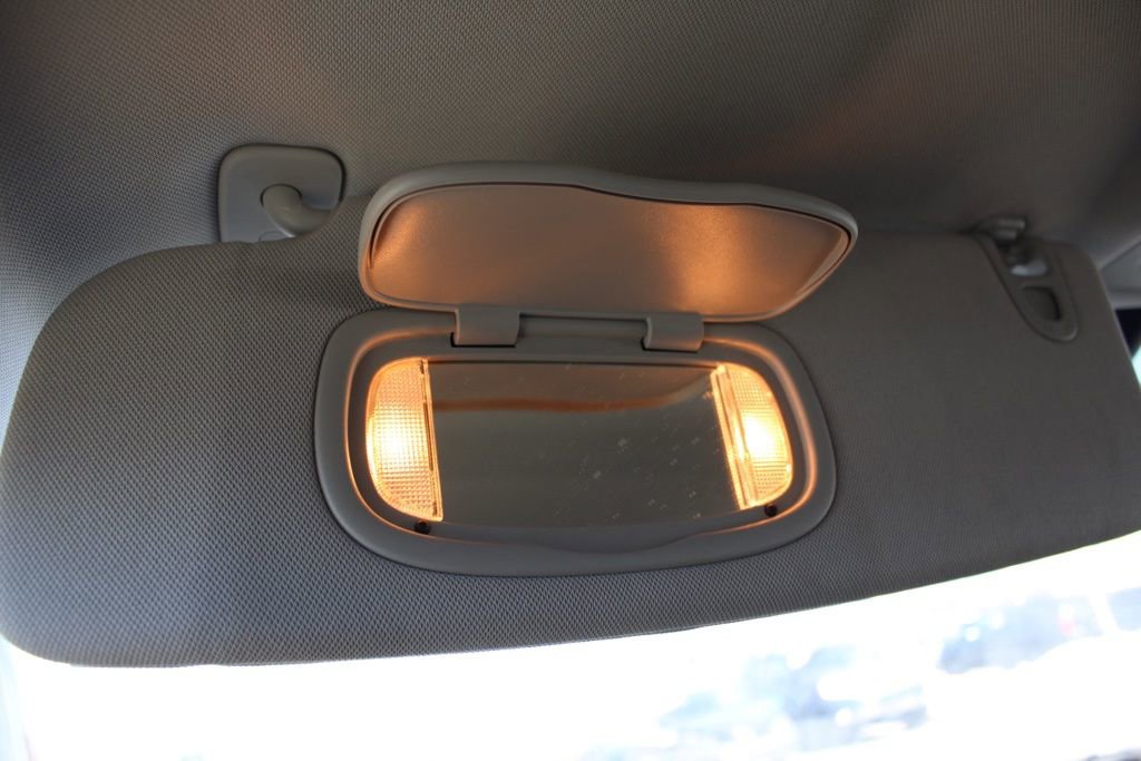 Used 2023 Chrysler Pacifica Touring-L image 45