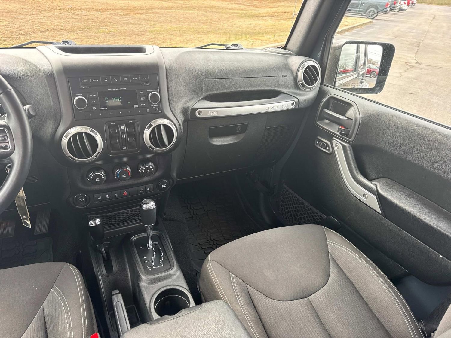 Used 2017 Jeep Wrangler Unlimited Sahara w/ Max Tow Package image 17