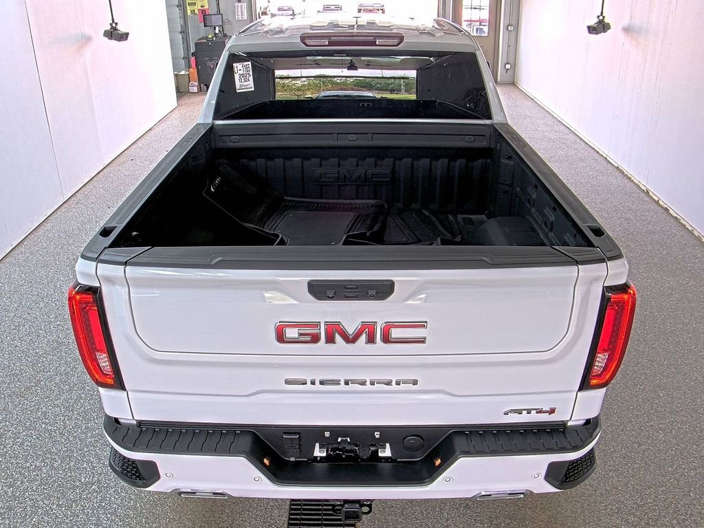 Used 2025 GMC Sierra 1500 AT4 AWD/4WD image 10