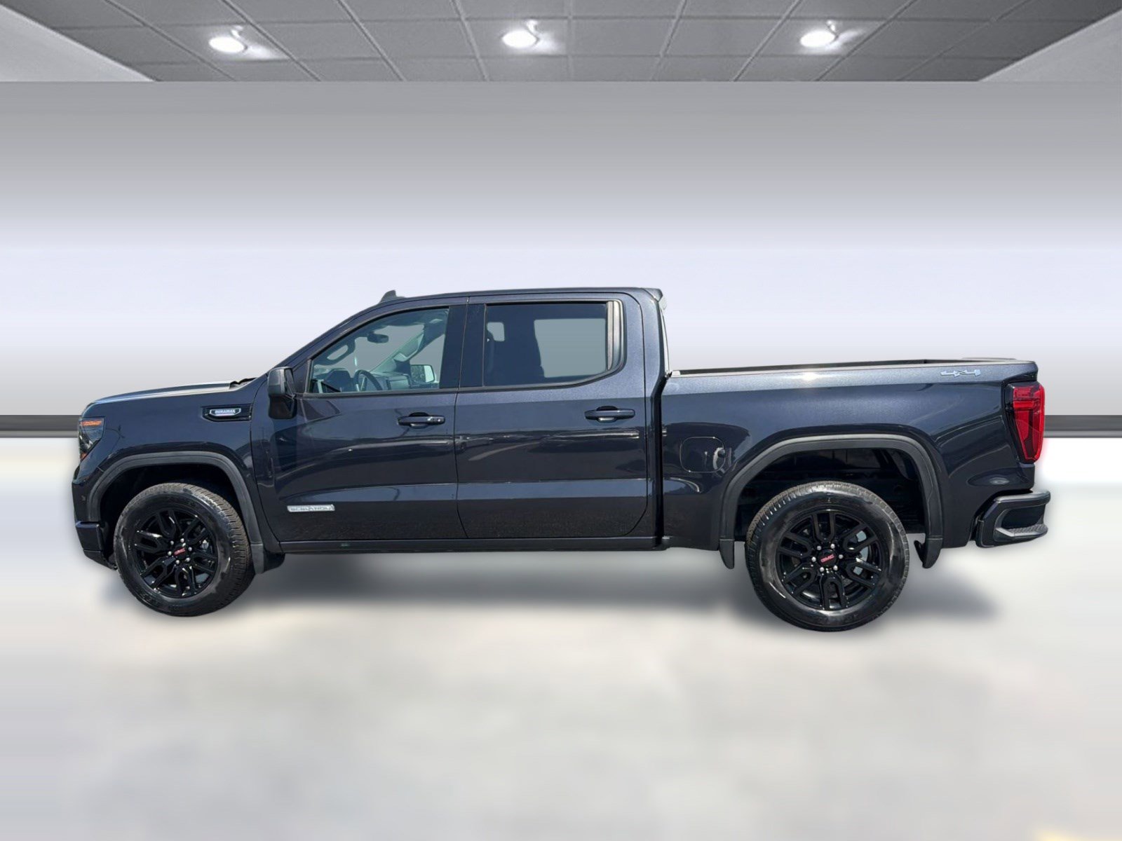 Used 2023 GMC Sierra 1500 Elevation AWD/4WD image 2