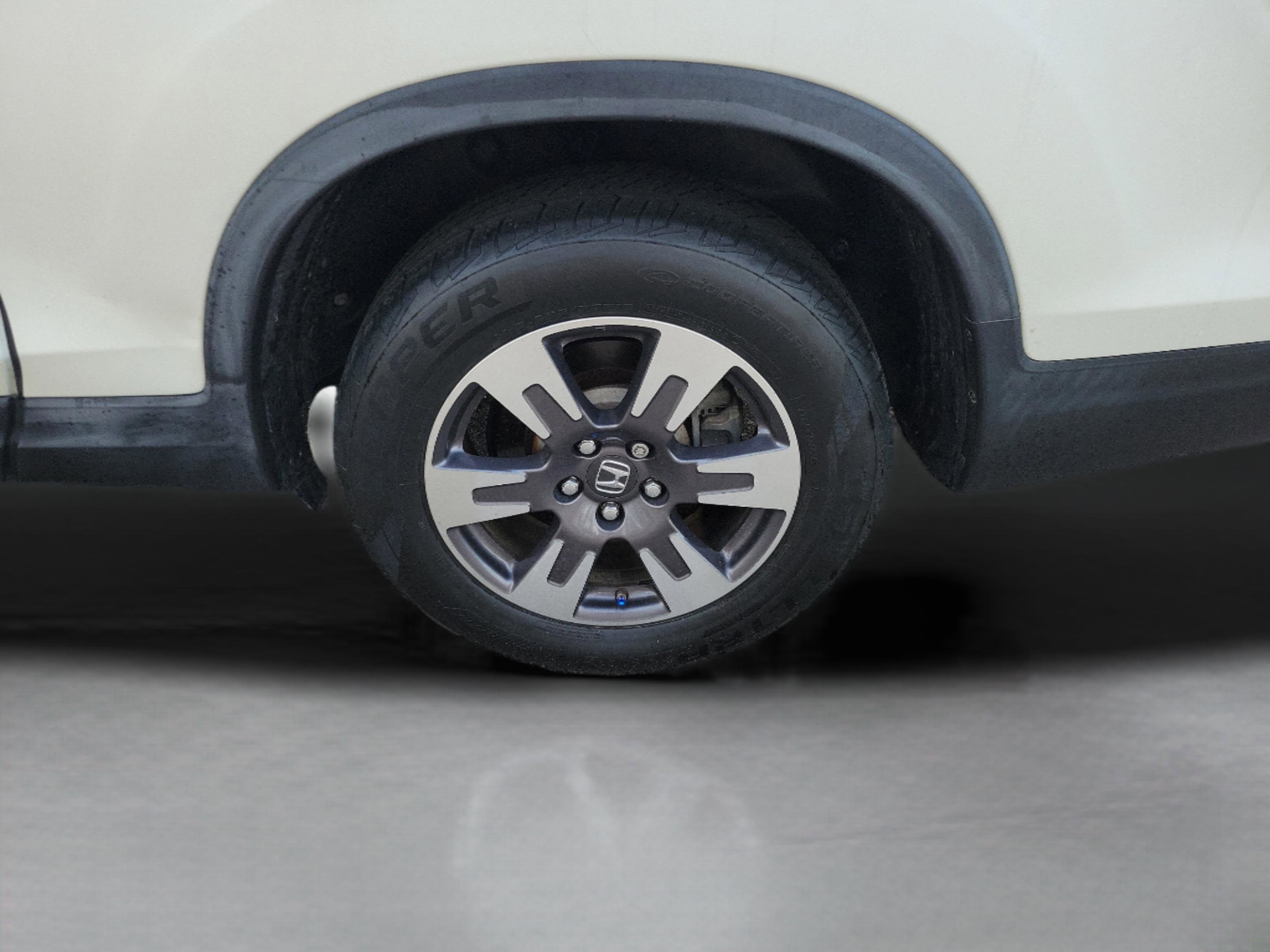 Used 2018 Honda Ridgeline RTL-T image 11
