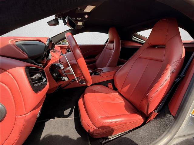 Used 2023 Aston Martin V8 Vantage Coupe RWD image 12