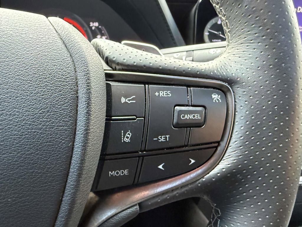 Used 2023 Lexus LS 500 F Sport w/ Cold Weather Package (CK) image 21