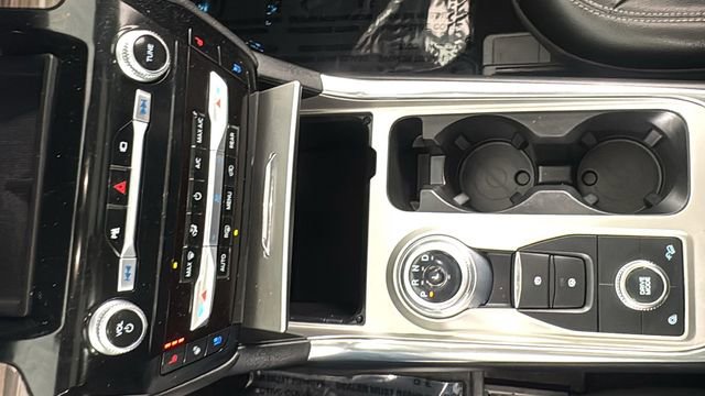 Used 2022 Ford Explorer Limited w/ Class IV Trailer Tow Package AWD/4WD image 30